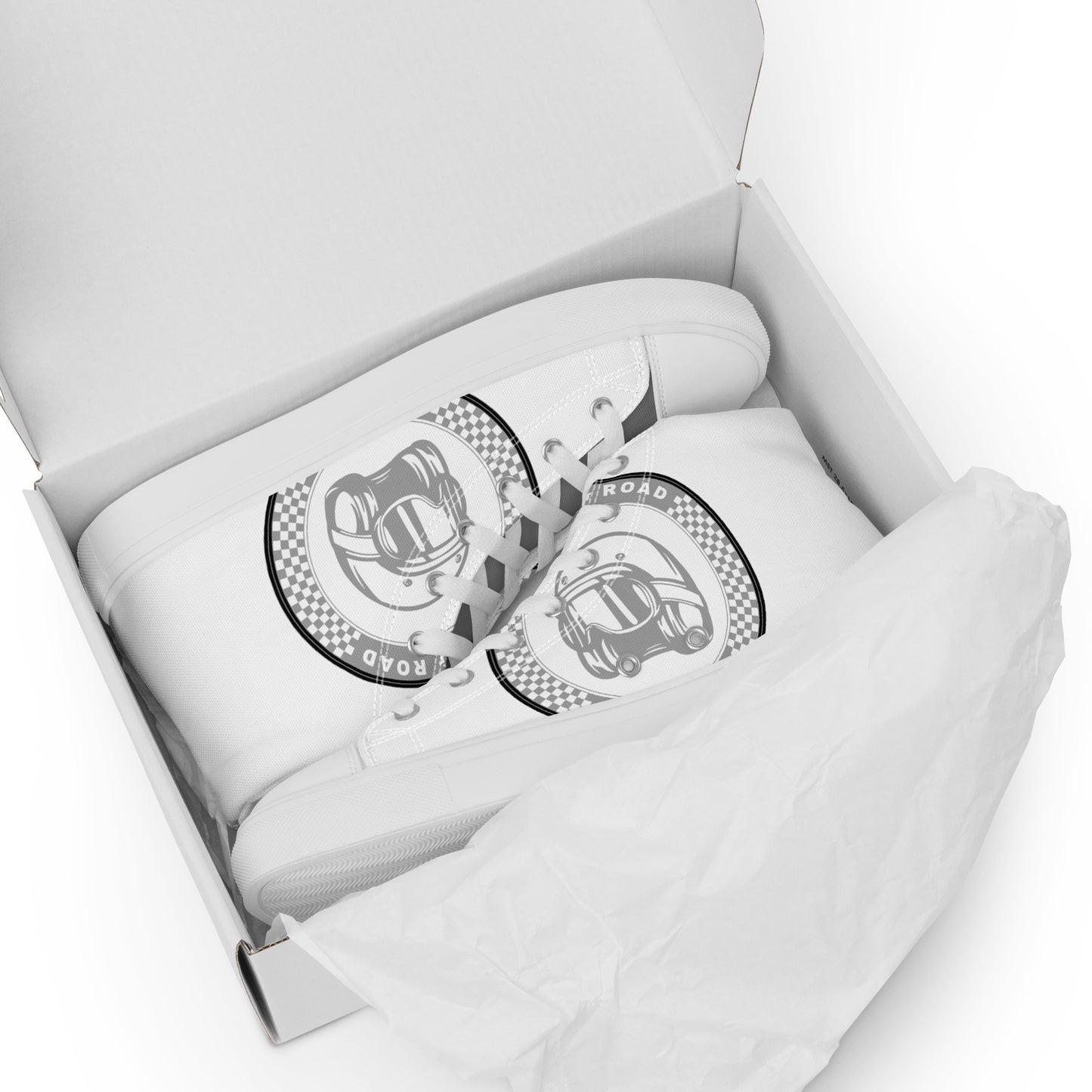 "Zapatilla estilo botín en color blanco la frase Rider&Road y logo en los laterales.
Suela y puntera de goma blanco.
Resistentes, ligeros, alta calidad, ecosostenibles - White ankle boot-style trainers with the phrase Rider&Road and logo on the sides. White rubber sole and toe cap. Durable, lightweight, high quality, eco-sustainable"